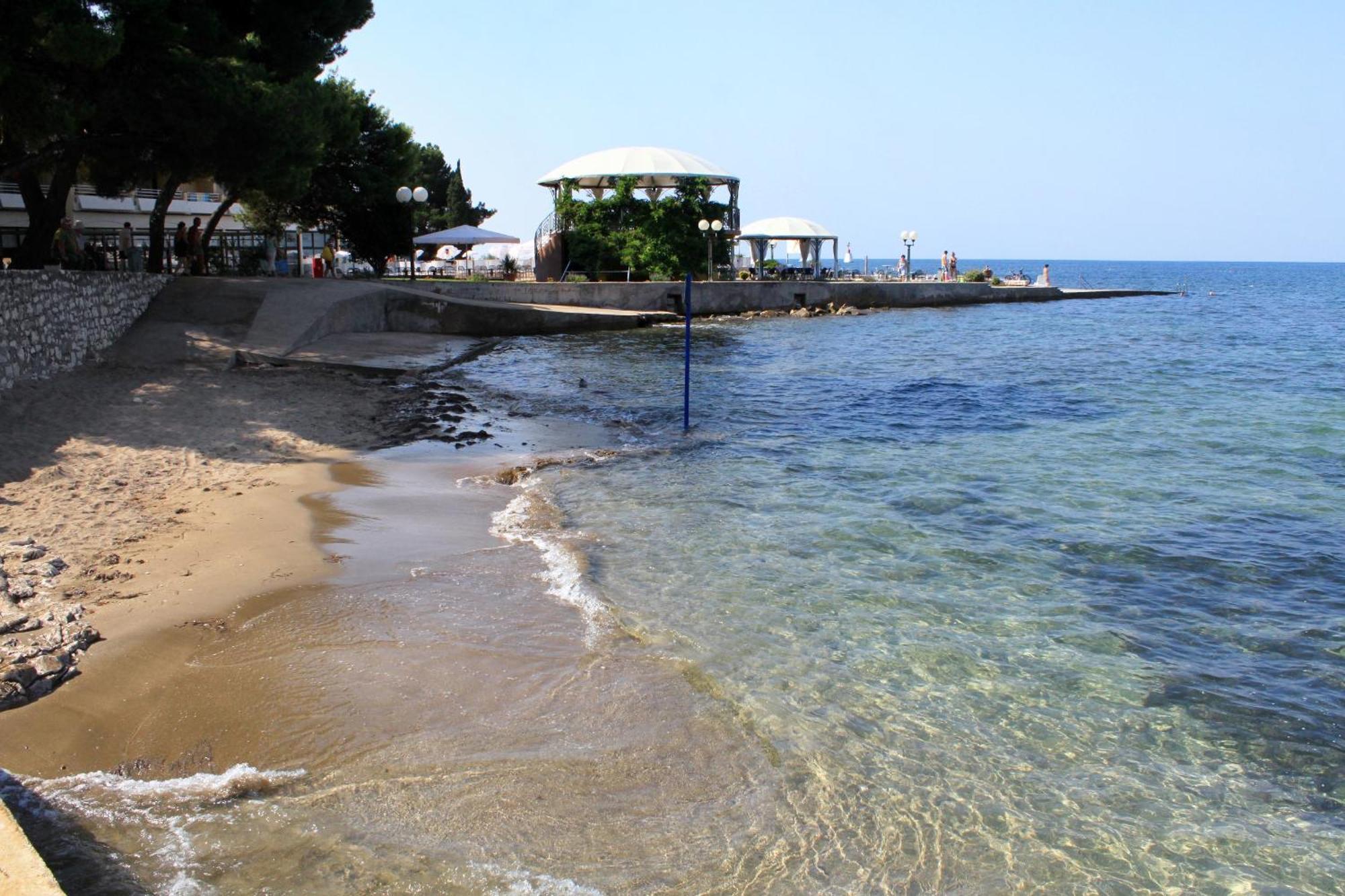 Apartment By The Sea - 7029